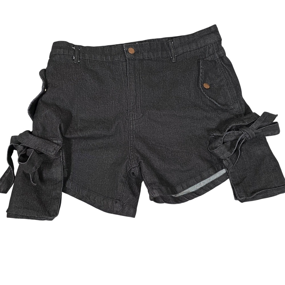 Daisy Cargo Bow Tie Shorts Black Denim Black Utility Cargo High Rise XL Festival